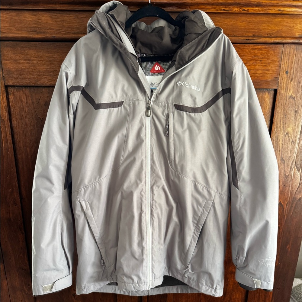 Columbia Men's Light Gray Performance Jacket